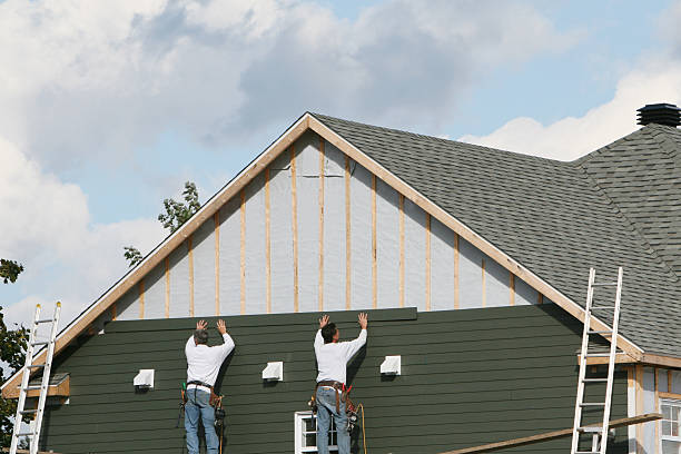 Professional Emergency Siding Repair technician working in Clarksville, IN